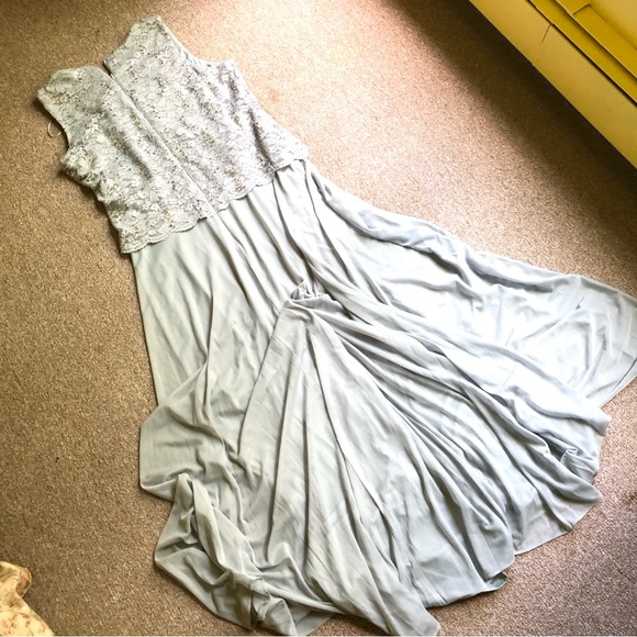 Cachet Dresses & Skirts - CACHET GOWN